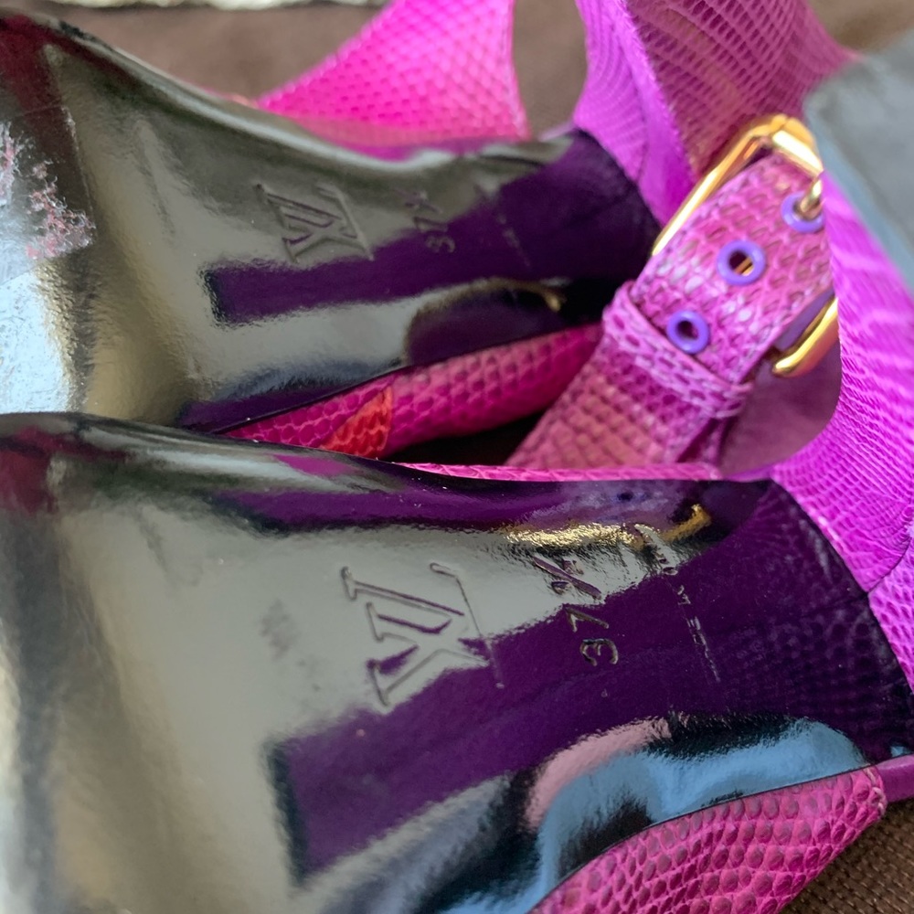 Purple Shoe - Picture 4 of 7